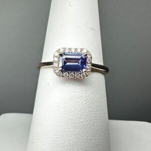 NWT .67ct Tanzanite and diamonds in 14k rose gold ring!